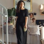 Lazy-Day Chic for Women—Queen Trends Approach