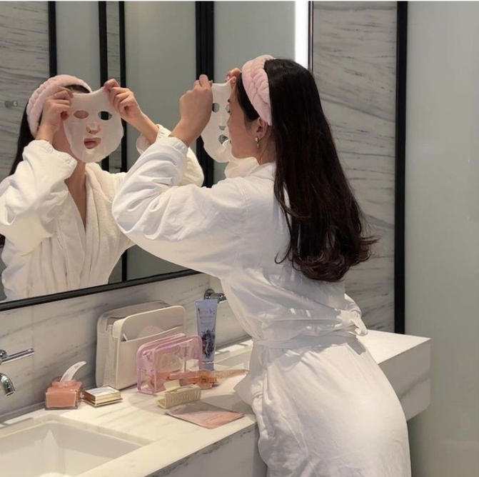 Style Beneath the Surface: How Skincare Shapes Modern Fashion